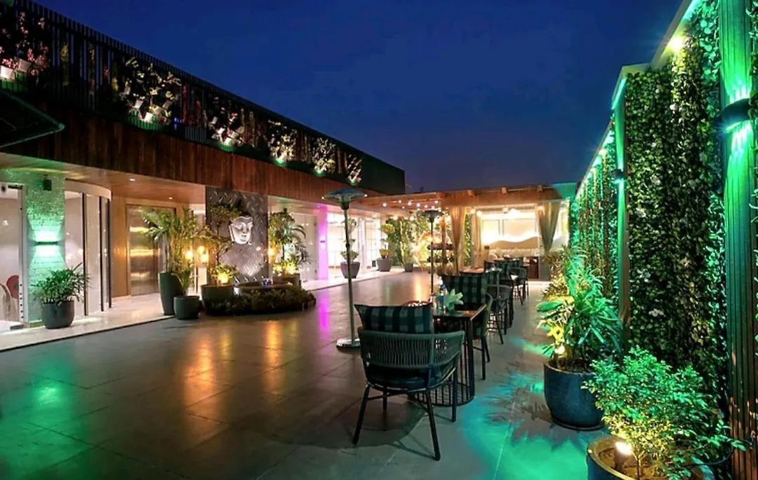 ***  Hotel Hanuwant Place - 3 Minutes By Walk Aerocity Metro Station ニューデリー インド