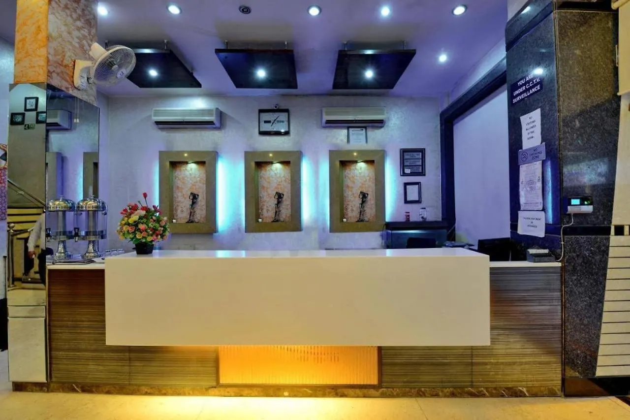Hotel Hanuwant Place - 3 Minutes By Walk Aerocity Metro Station New Delhi 3*,  India